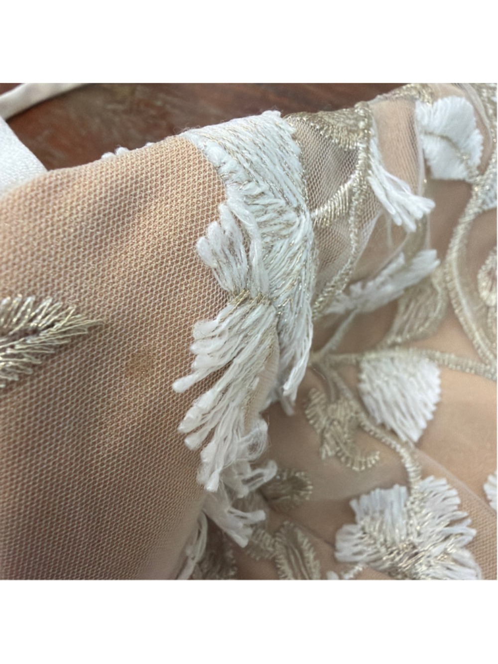 Dress the Population Emma Embroidered Midi Dress White Gold NWT Medium - Picture 10 of 14